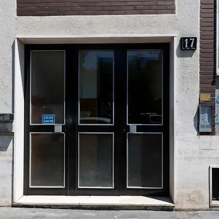 Apartament House San Cristoforo M4 *